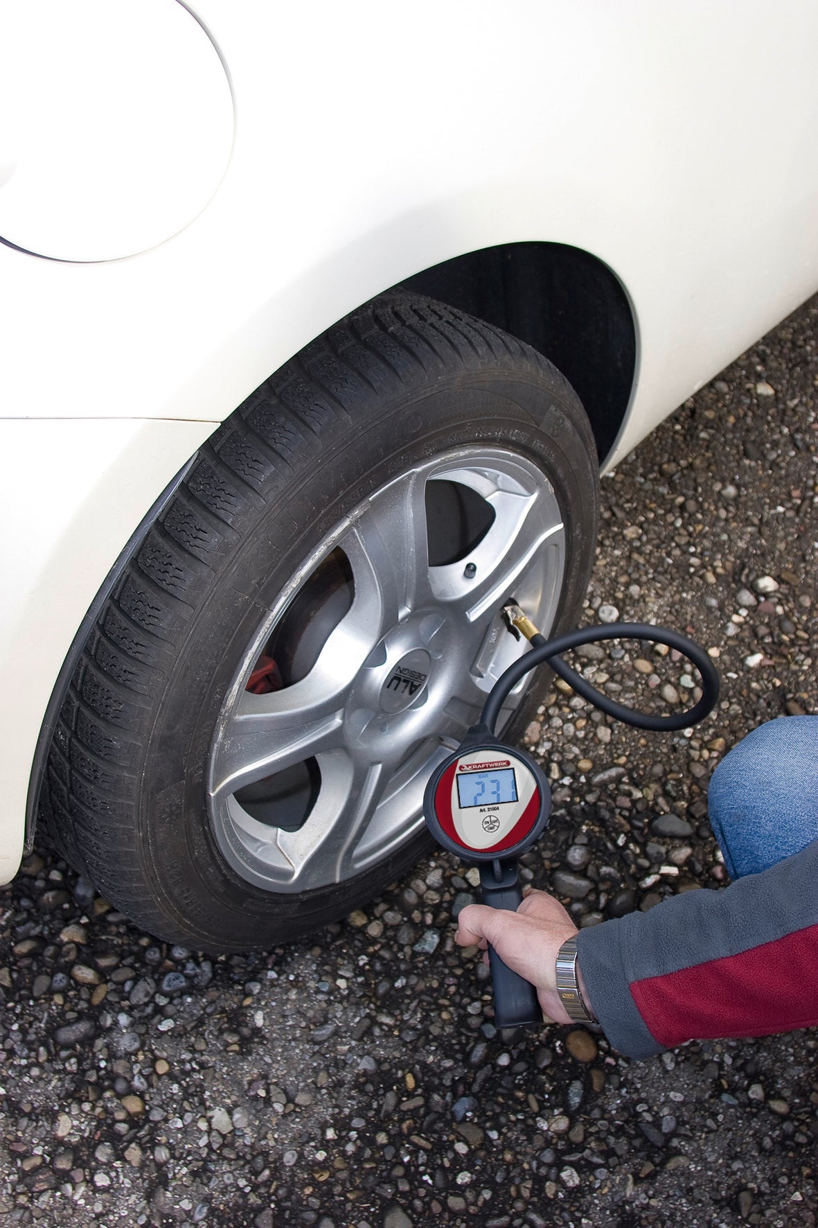 KW REIFENFÜLLER MIT DIGITAL-ANZEIGE KRAFTWERK