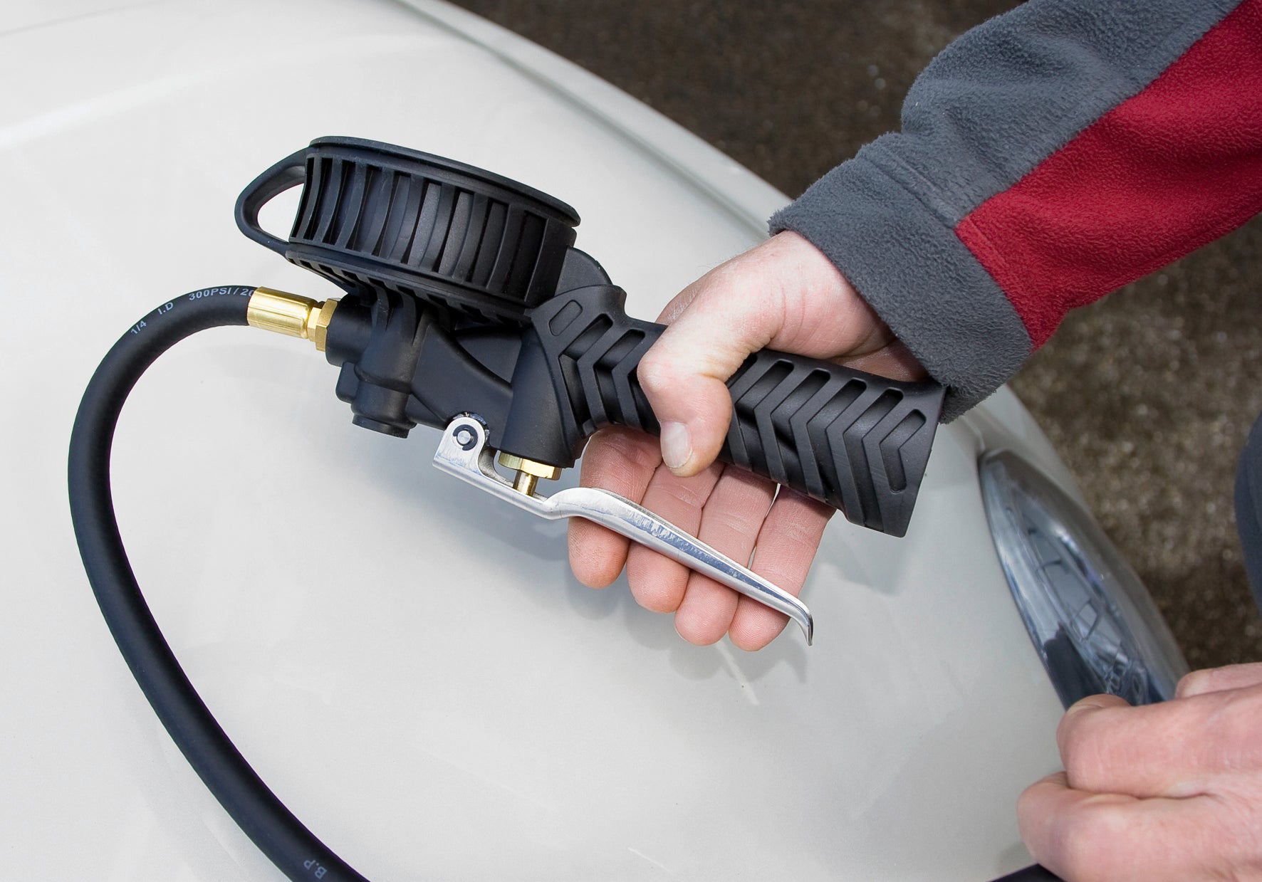 KW REIFENFÜLLER MIT DIGITAL-ANZEIGE KRAFTWERK