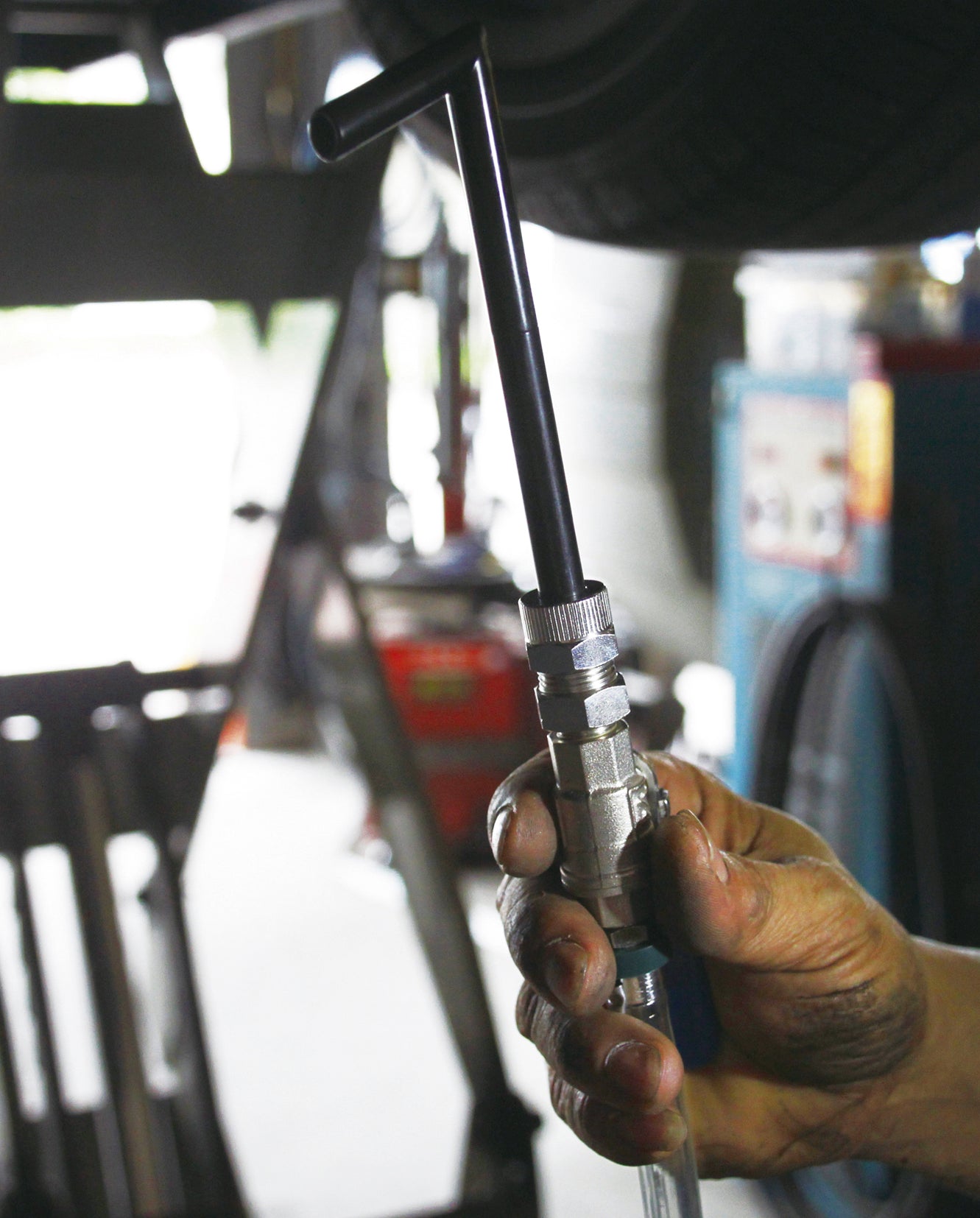 ÖL-EINFÜLLGERÄT 7.5 L MIT 8 ADAPTERN KRAFTWERK