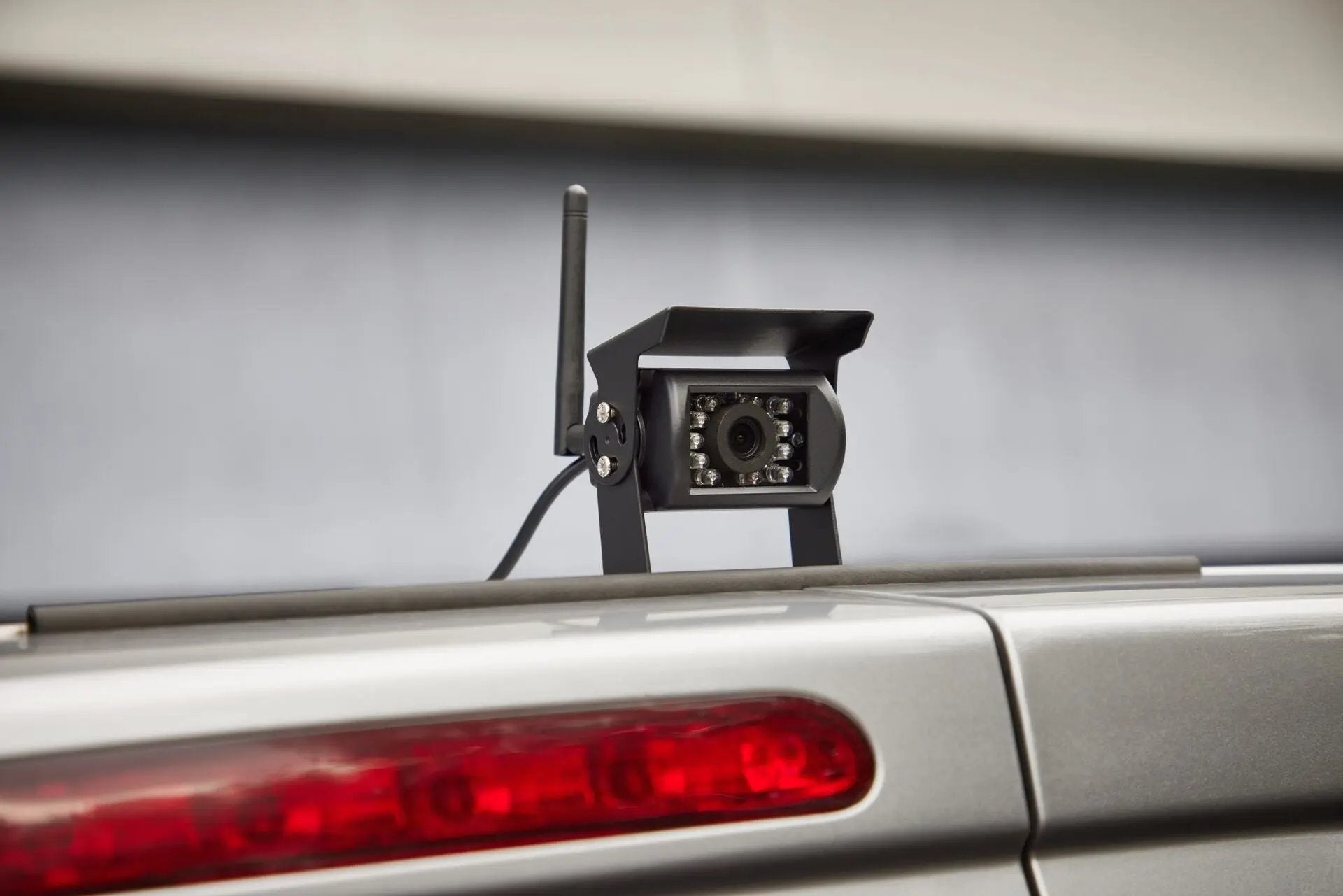 ROADsight 1080p Drachtlose Rückfahrtskamera System  OSRAM OSRAM