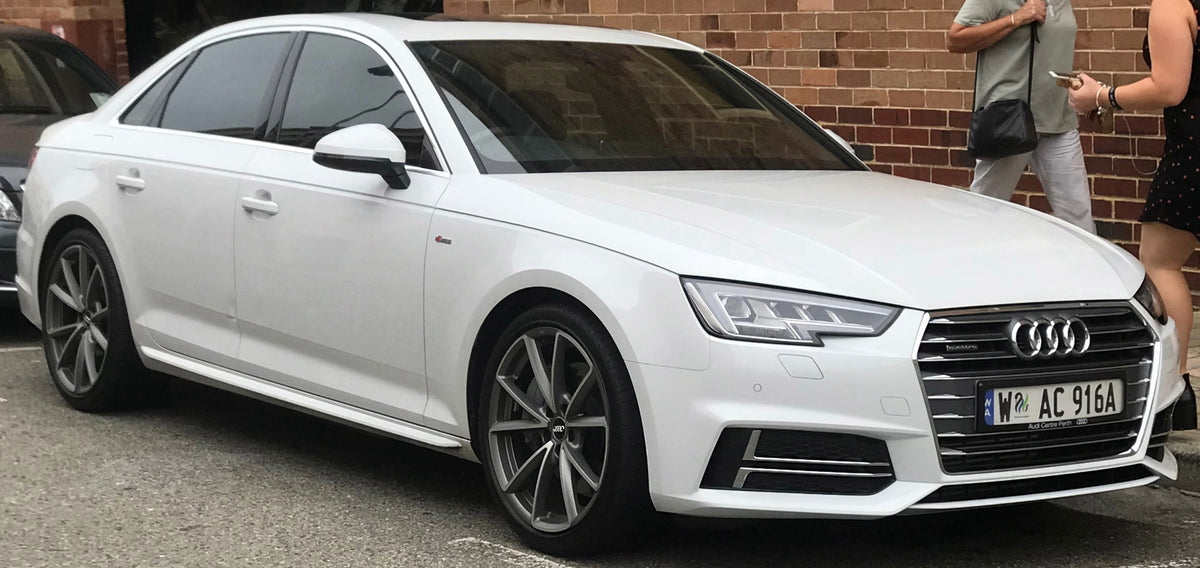Beispielfahrzeug Audi A4; Fahrzeug nicht im Lieferumfang
