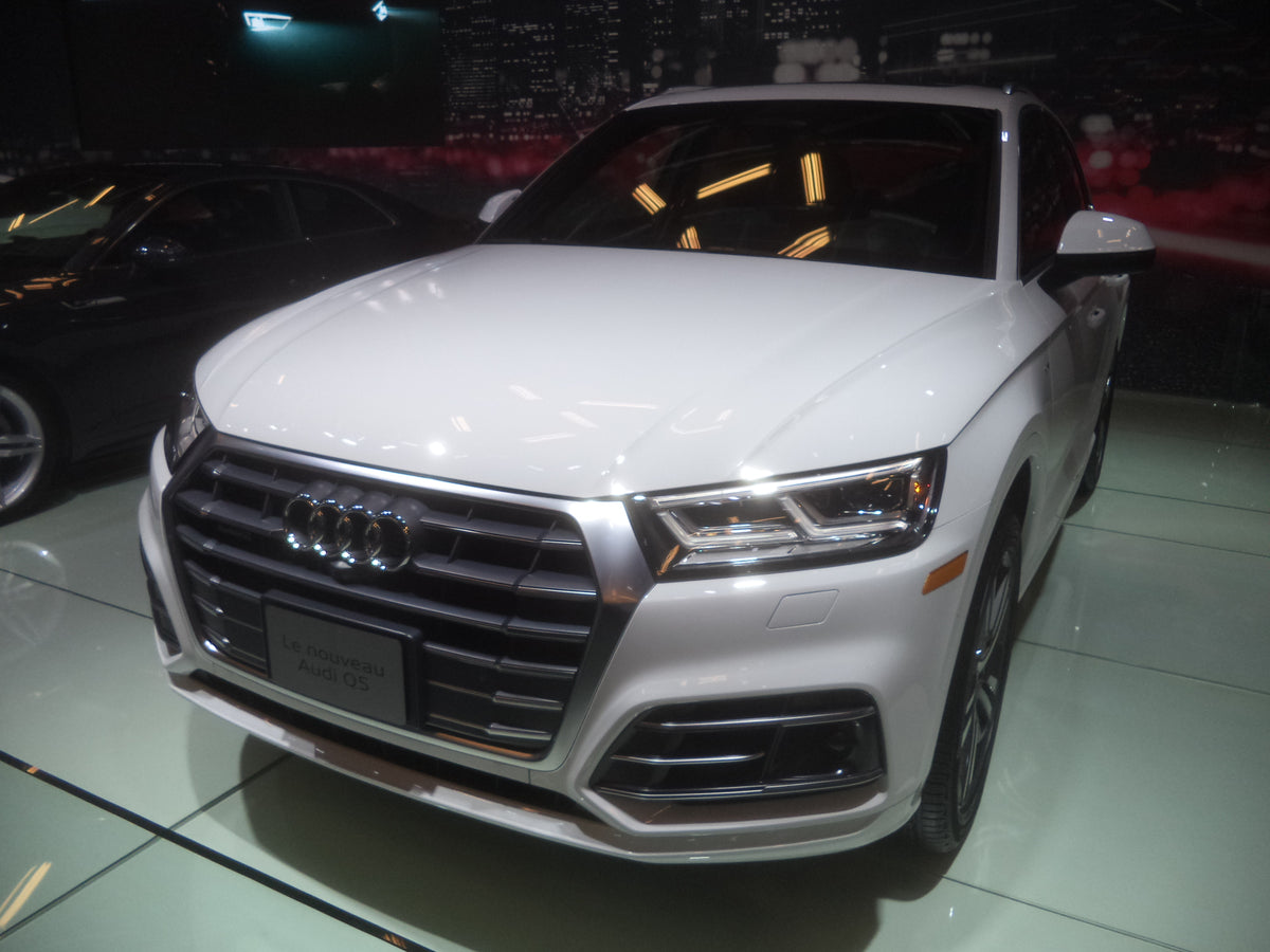 Beispielfahrzeug Audi Q5; Fahrzeug nicht im Lieferumfang