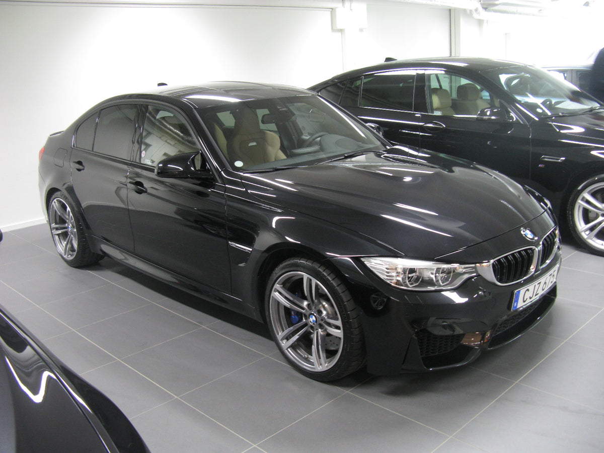 Beispielfahrzeug BMW 3er-Reihe M3 (F30/F31/F32/F33/F34/F36/F80/F82/F83/F84); Fahrzeug nicht im Lieferumfang